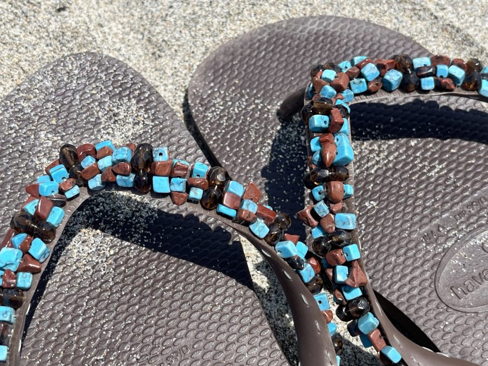 ハワイアナス（Havaianas）石付きビーチサンダル ターコイズ ブラウン」茶色 靴